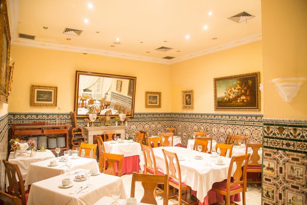 Hostal Sierpes Seville Exterior photo